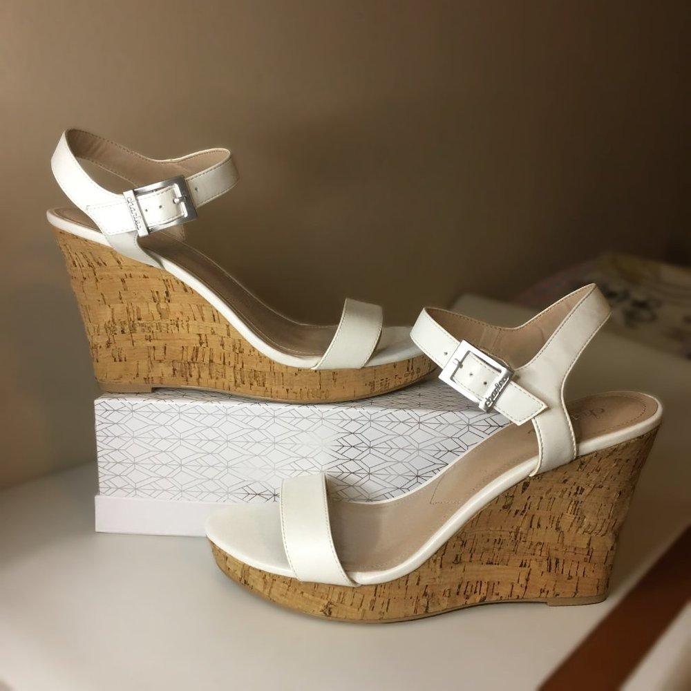 CHARLES BY CHARLES DAVID "Lambert" Cork heeled sandal - Picture 2 of 14